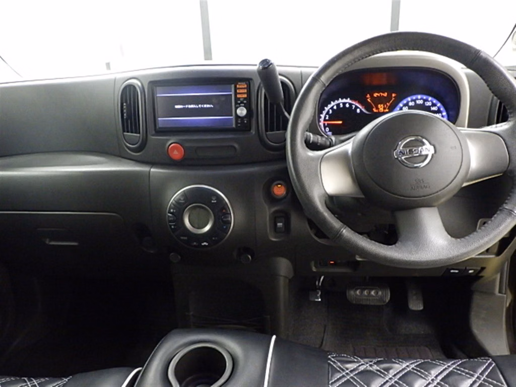 NISSAN CUBE