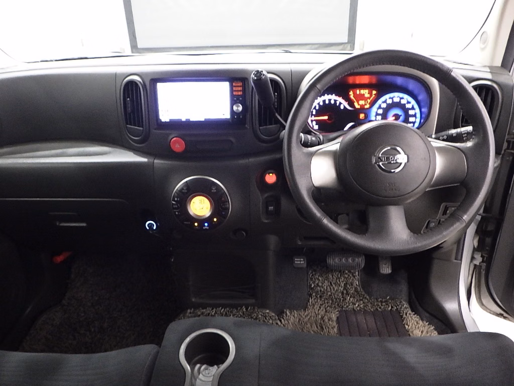 NISSAN CUBE