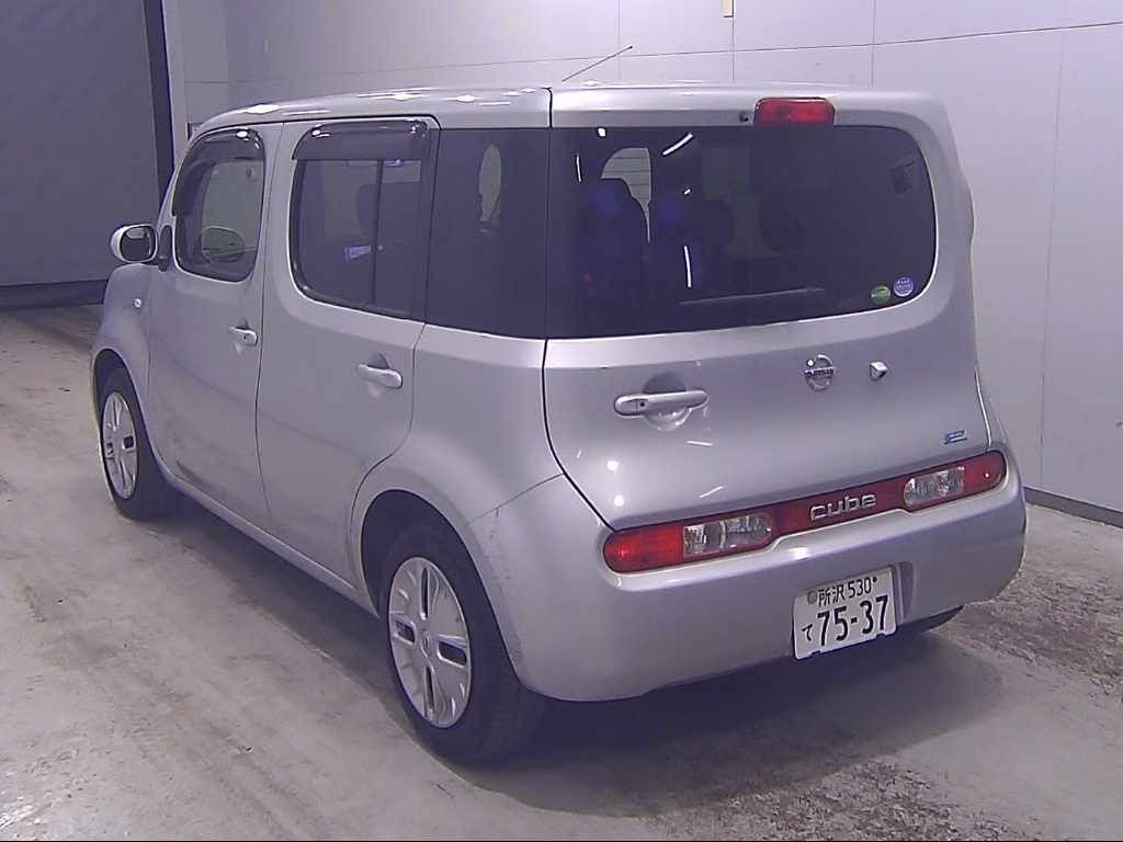 NISSAN CUBE