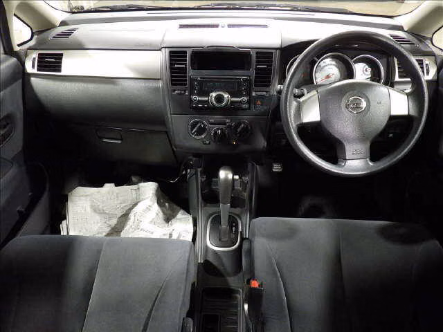 NISSAN TIIDA LATIO