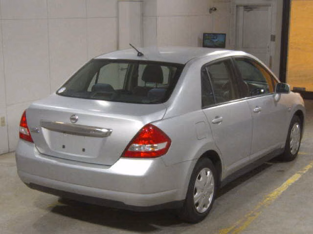 NISSAN TIIDA LATIO