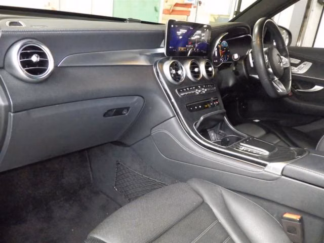 MERCEDES-BENZ GLC-CLASS
