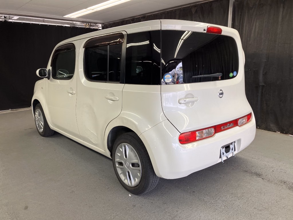 NISSAN CUBE