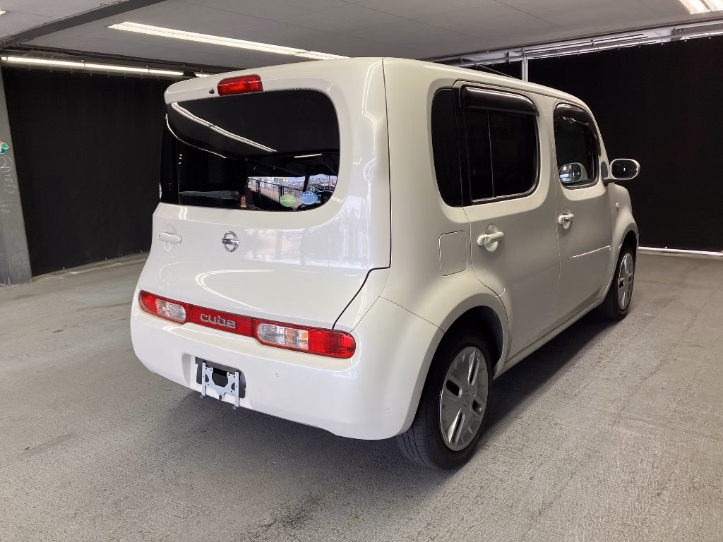NISSAN CUBE