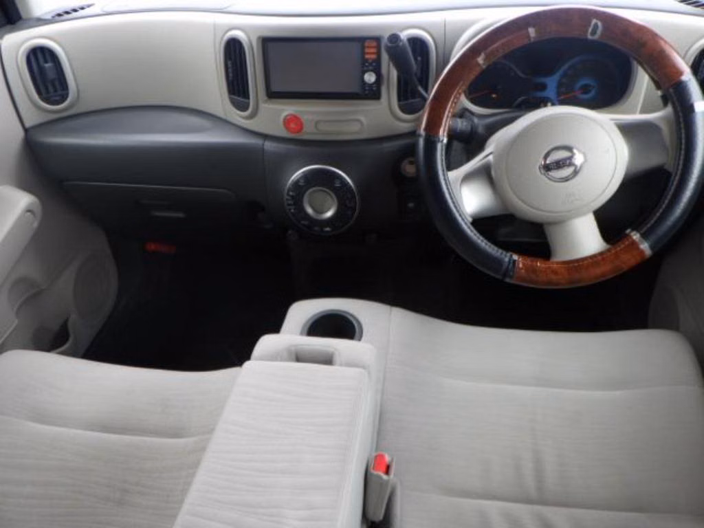 NISSAN CUBE