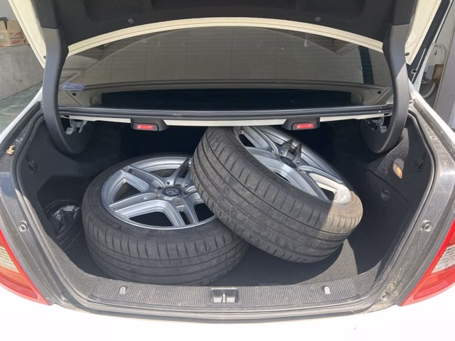 MERCEDES-BENZ C-CLASS