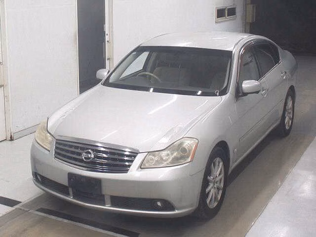 NISSAN FUGA