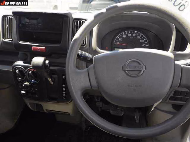 NISSAN NV100 CLIPPER