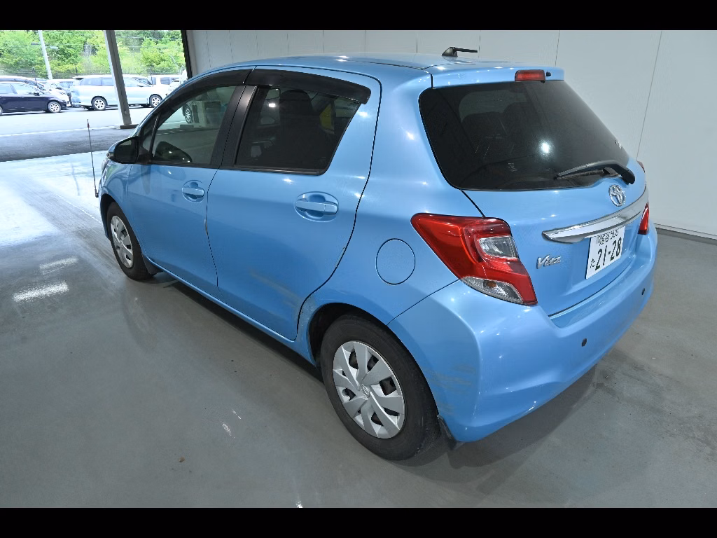 TOYOTA VITZ