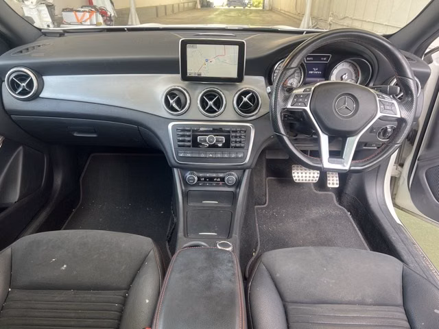 MERCEDES-BENZ GLA-CLASS
