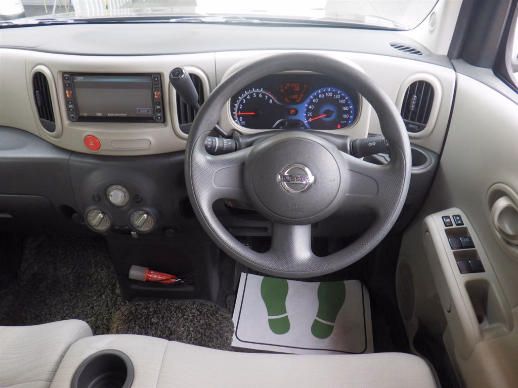 NISSAN CUBE