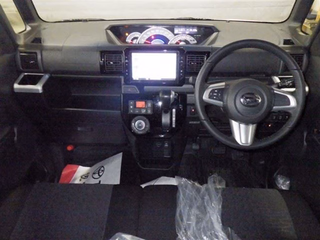 DAIHATSU WAKE