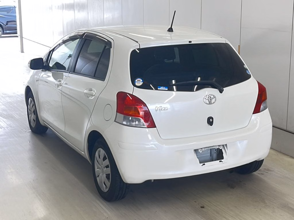 TOYOTA VITZ