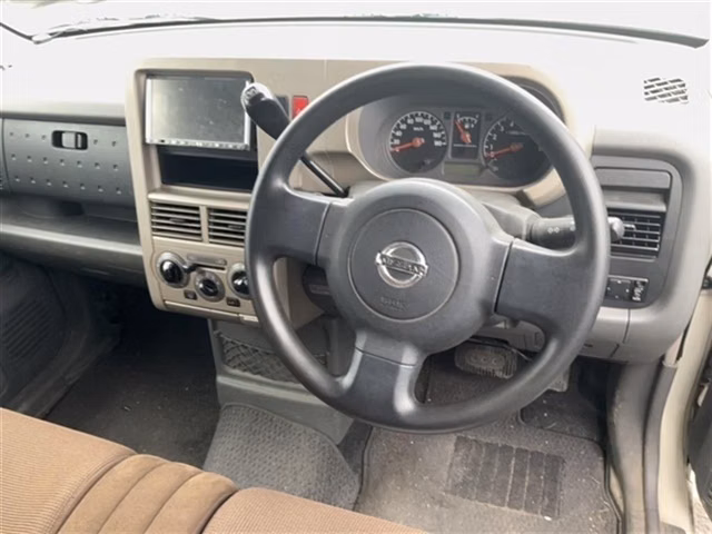 NISSAN CUBE
