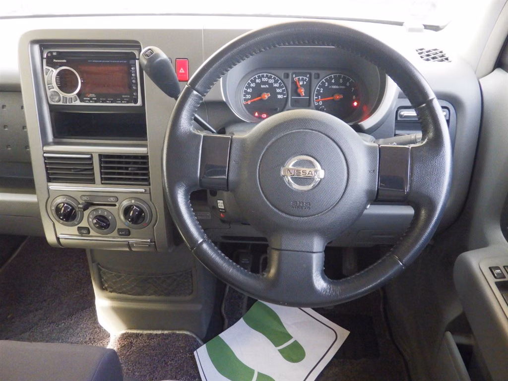 NISSAN CUBE