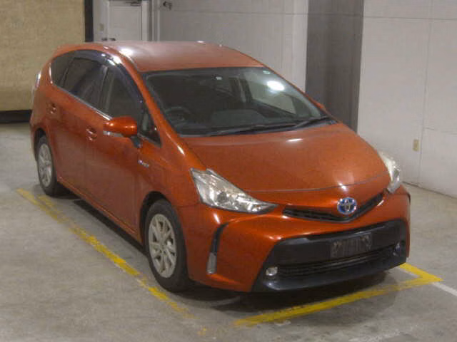 TOYOTA PRIUS ALPHA
