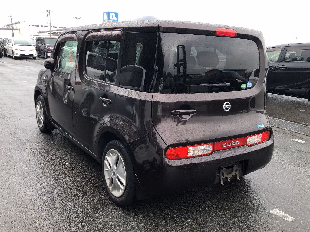 NISSAN CUBE