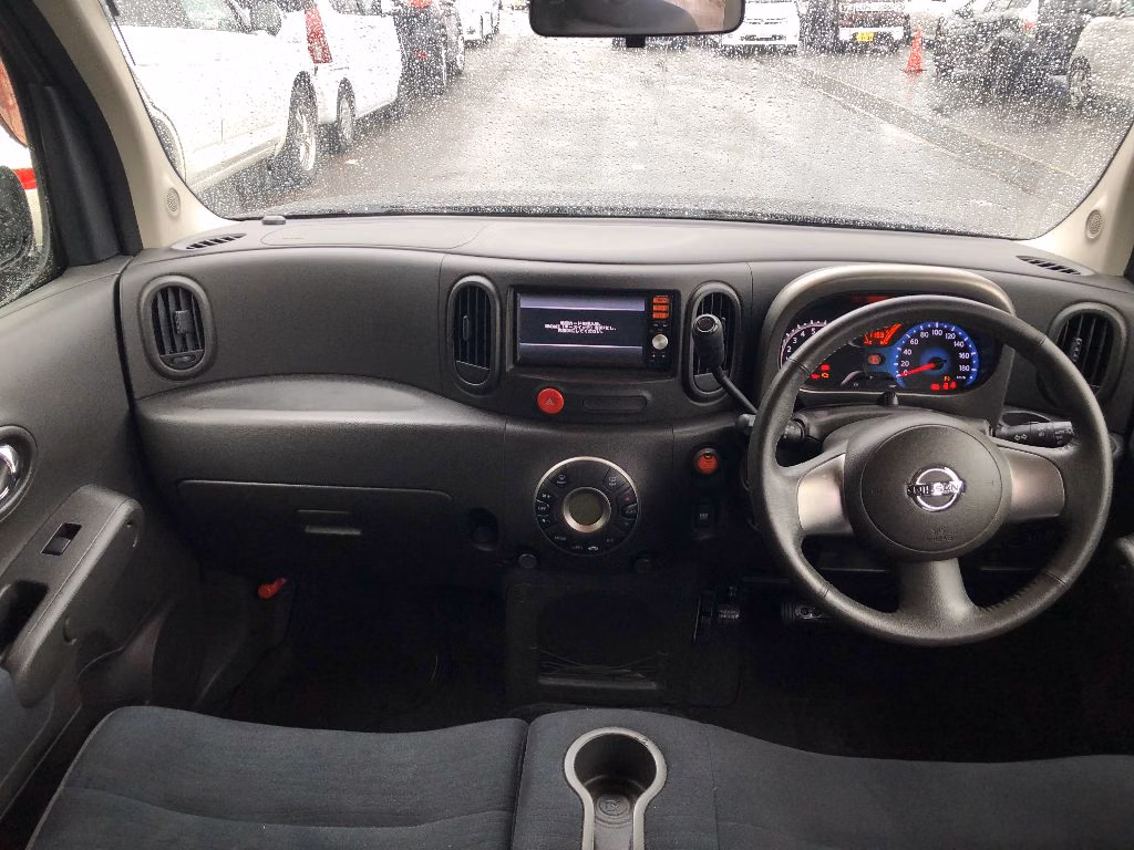 NISSAN CUBE