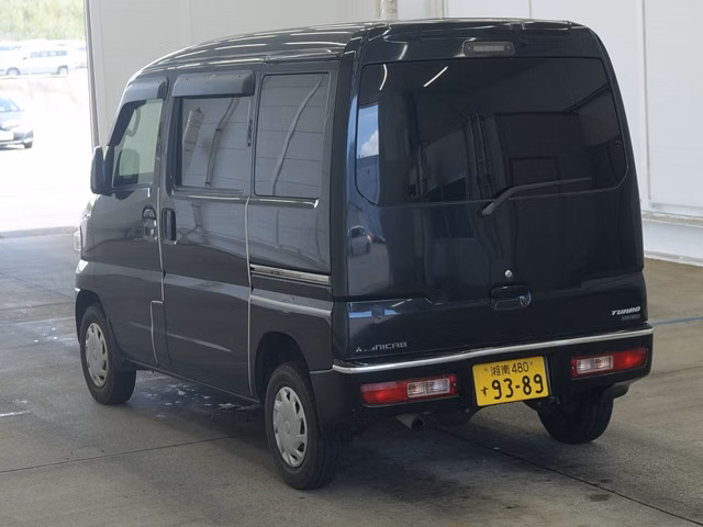 MITSUBISHI MINICAB