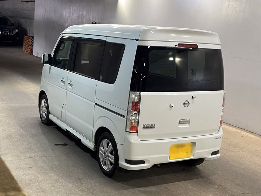 NISSAN NV100 CLIPPER