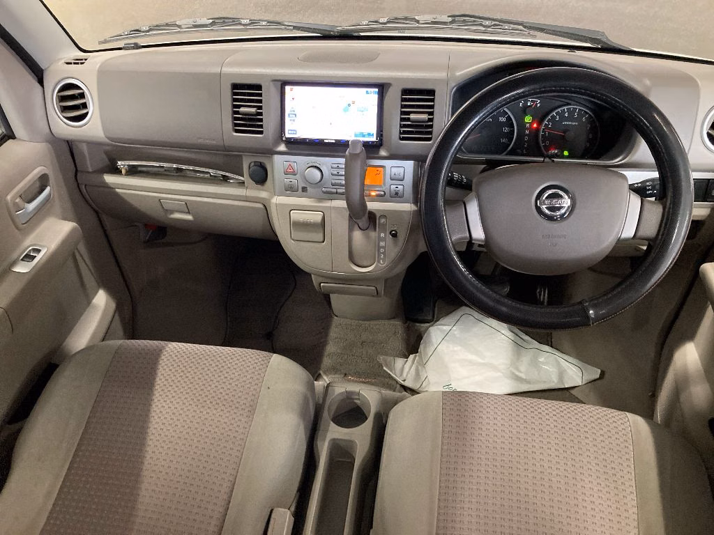 NISSAN NV100 CLIPPER