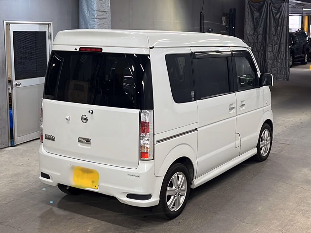 NISSAN NV100 CLIPPER