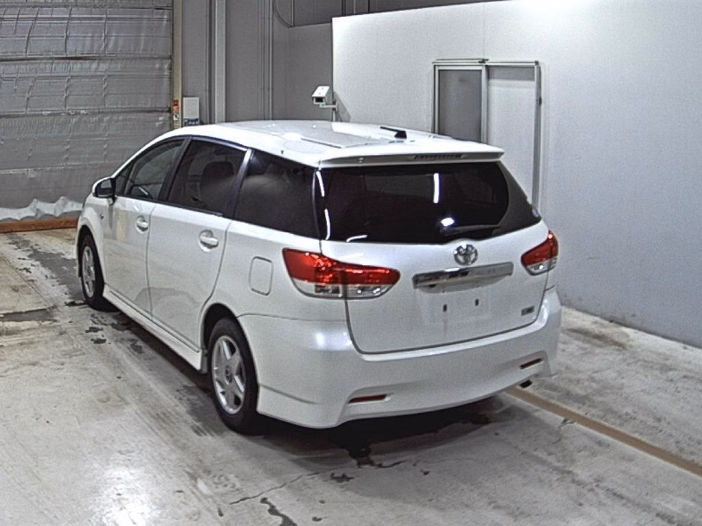 TOYOTA WISH