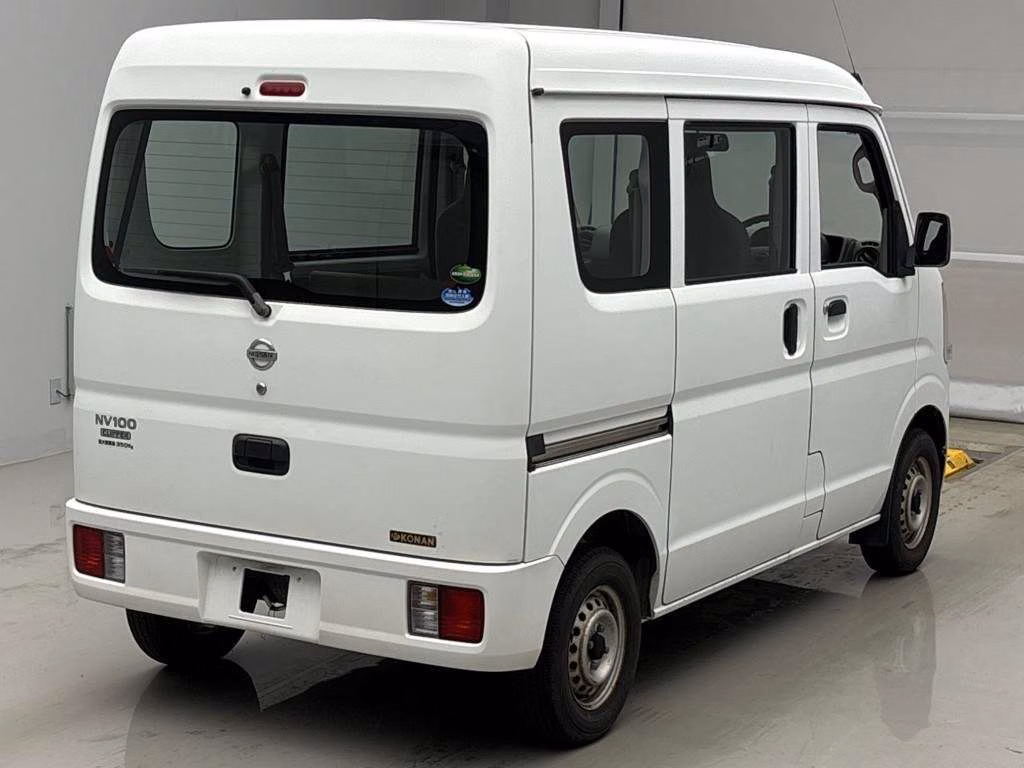 NISSAN NV100 CLIPPER