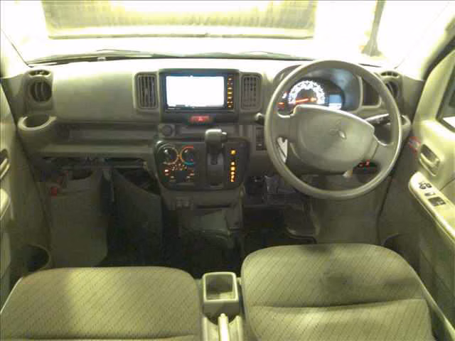 MITSUBISHI MINICAB