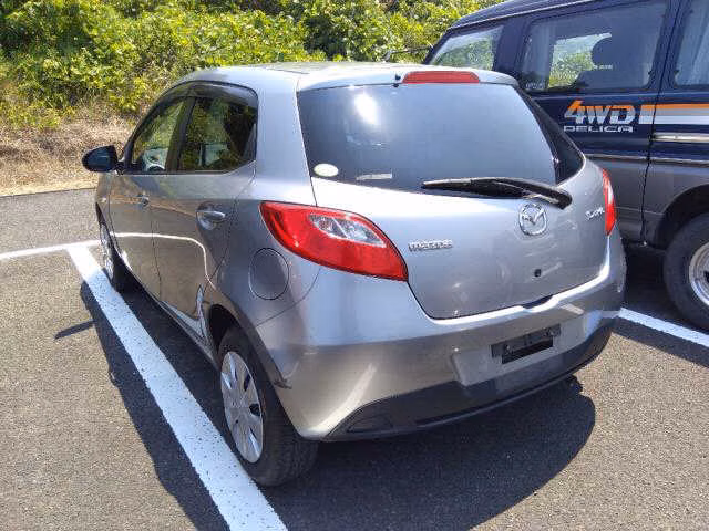 MAZDA DEMIO