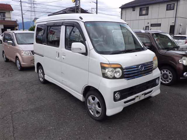 DAIHATSU ATRAI