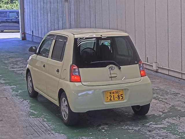 DAIHATSU ESSE