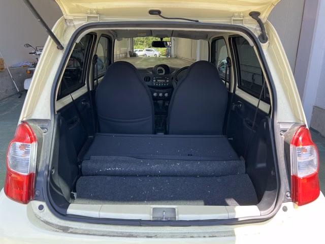 DAIHATSU ESSE