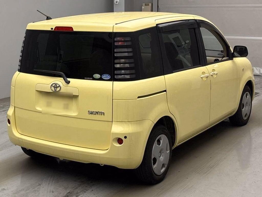 TOYOTA SIENTA