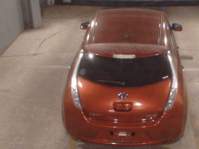 NISSAN LEAF