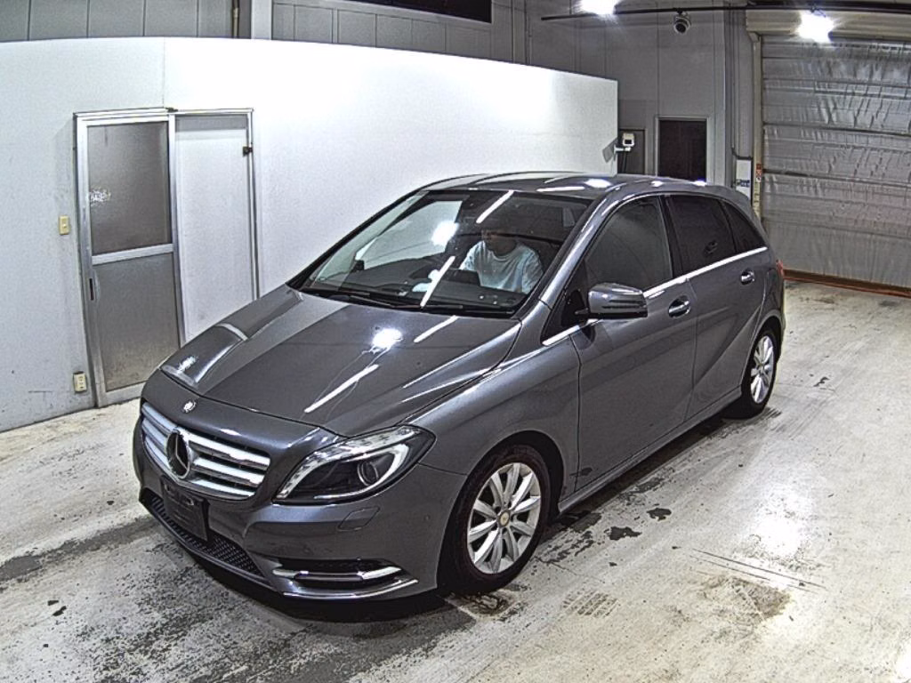 MERCEDES-BENZ B-CLASS