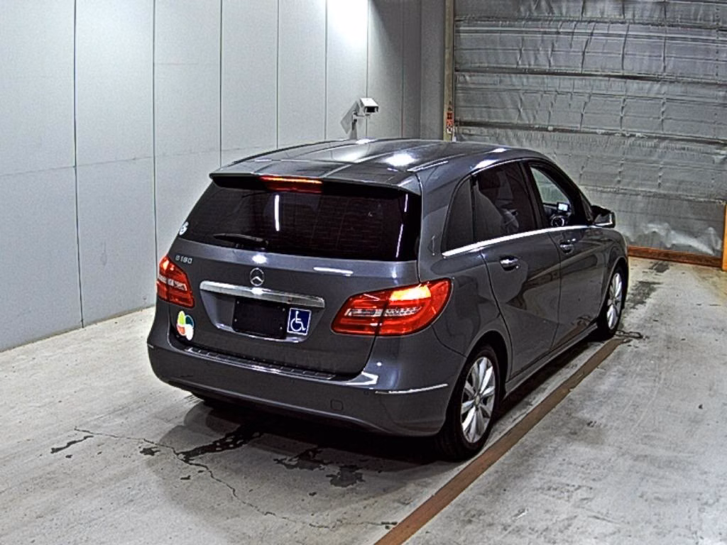 MERCEDES-BENZ B-CLASS
