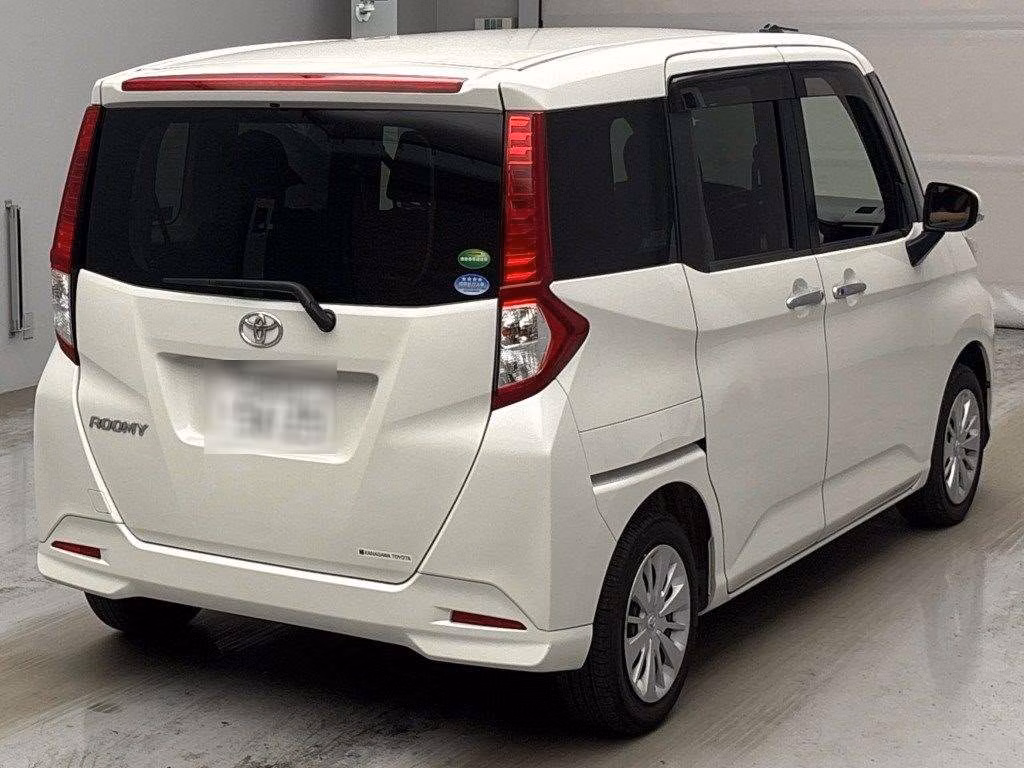 TOYOTA ROOMY