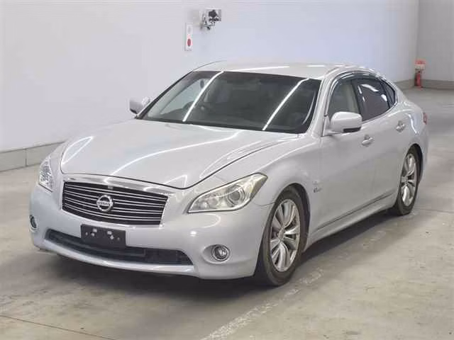 NISSAN FUGA