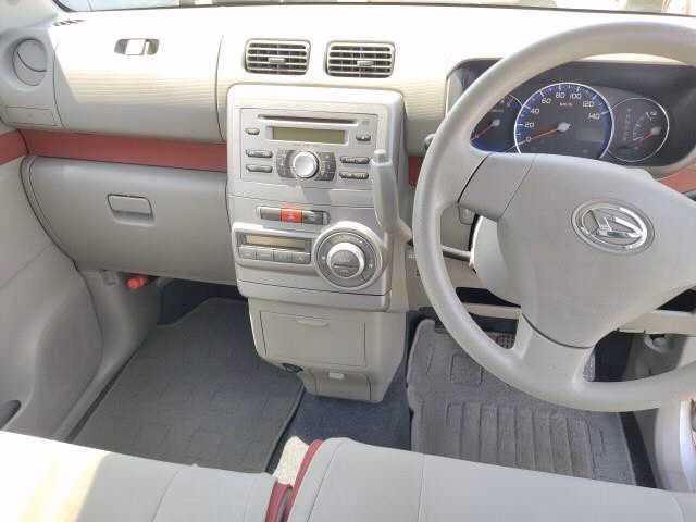 DAIHATSU MOVE CONTE