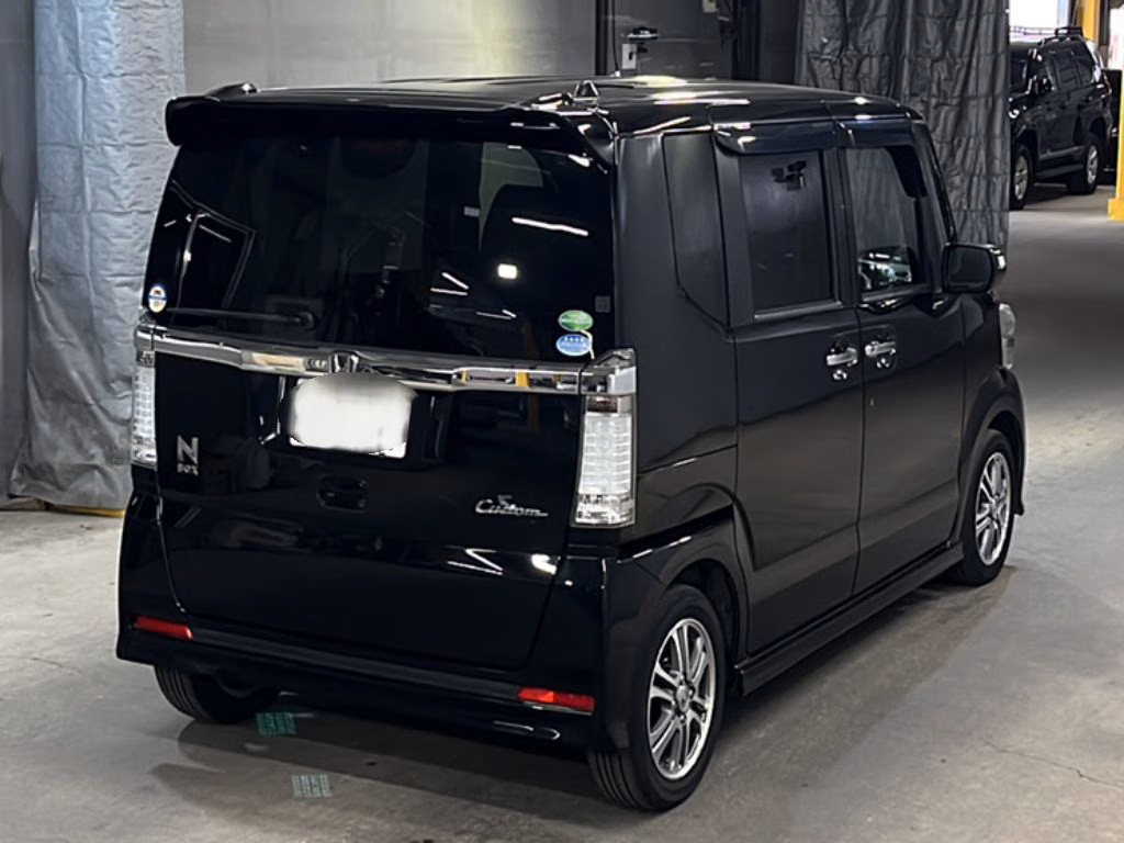 HONDA N-BOX