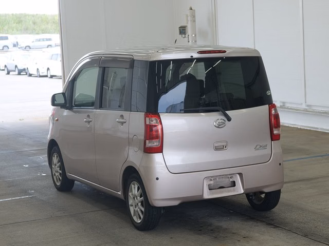 DAIHATSU TANTO EXE