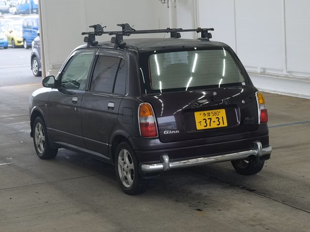 DAIHATSU MIRA GINO