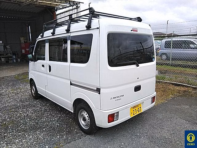 MITSUBISHI MINICAB