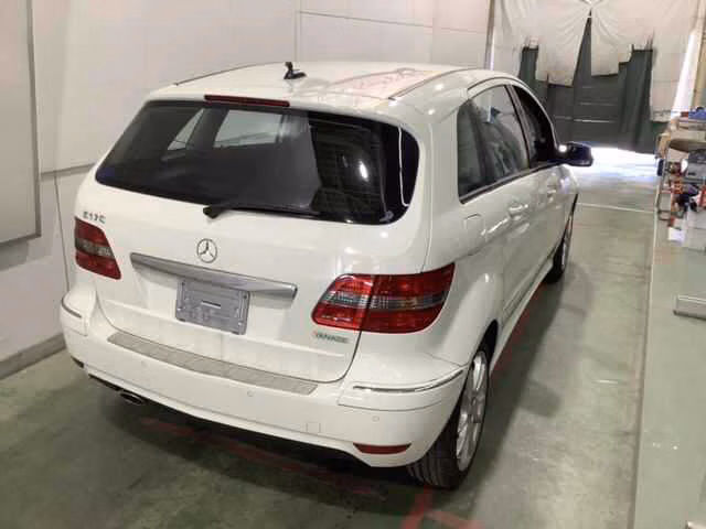MERCEDES-BENZ B-CLASS