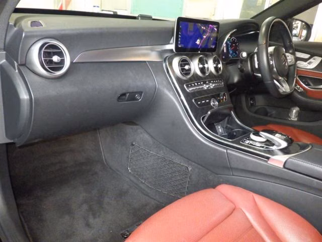 MERCEDES-BENZ C-CLASS