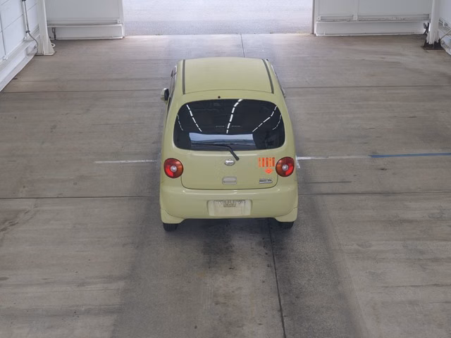 DAIHATSU MOVE LATTE