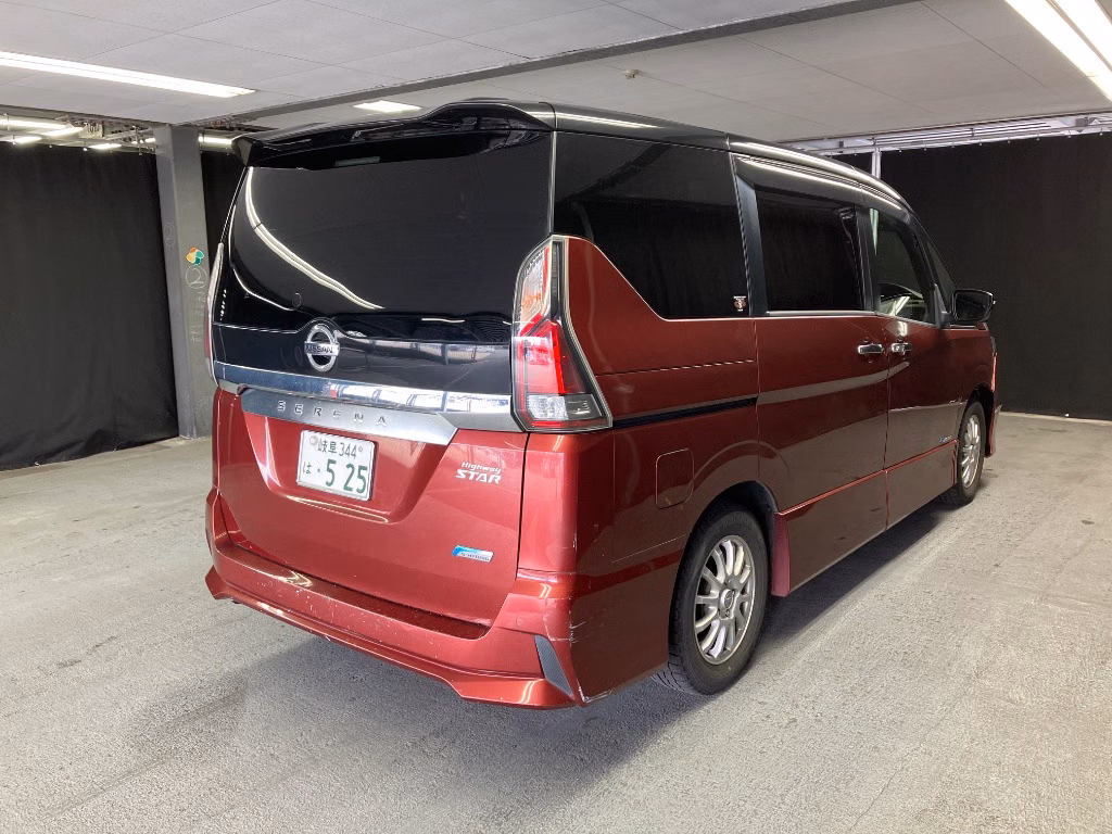 NISSAN SERENA