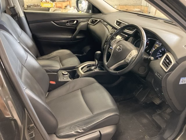 NISSAN X-TRAIL