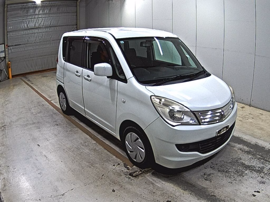 MITSUBISHI DELICA D:2